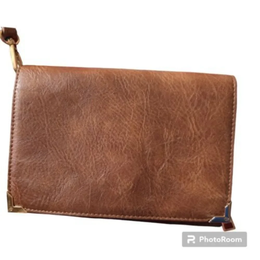 URBAN EXPRESSIONS Tan Vegan Leather Zip Foldover Clutch Crossbody Purse‎ Nice